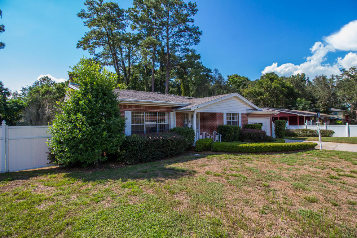 1764 MEMORY LN, Jacksonville, FL 32210