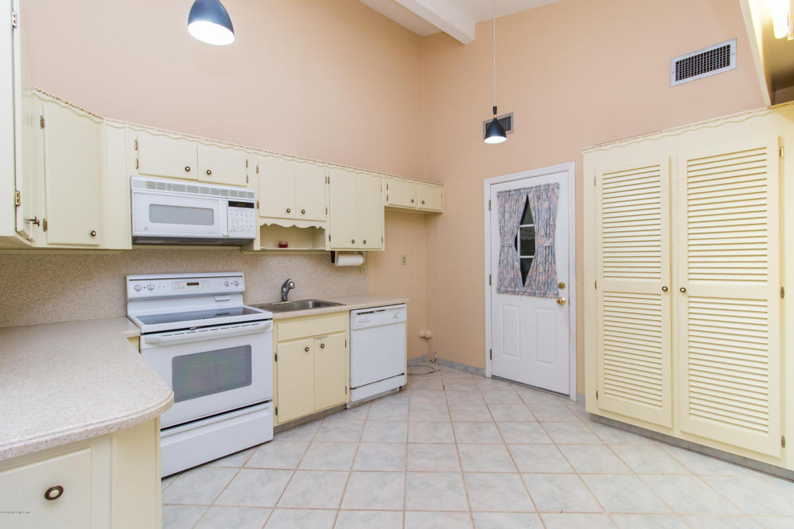 1764 MEMORY LN, Jacksonville, FL 32210