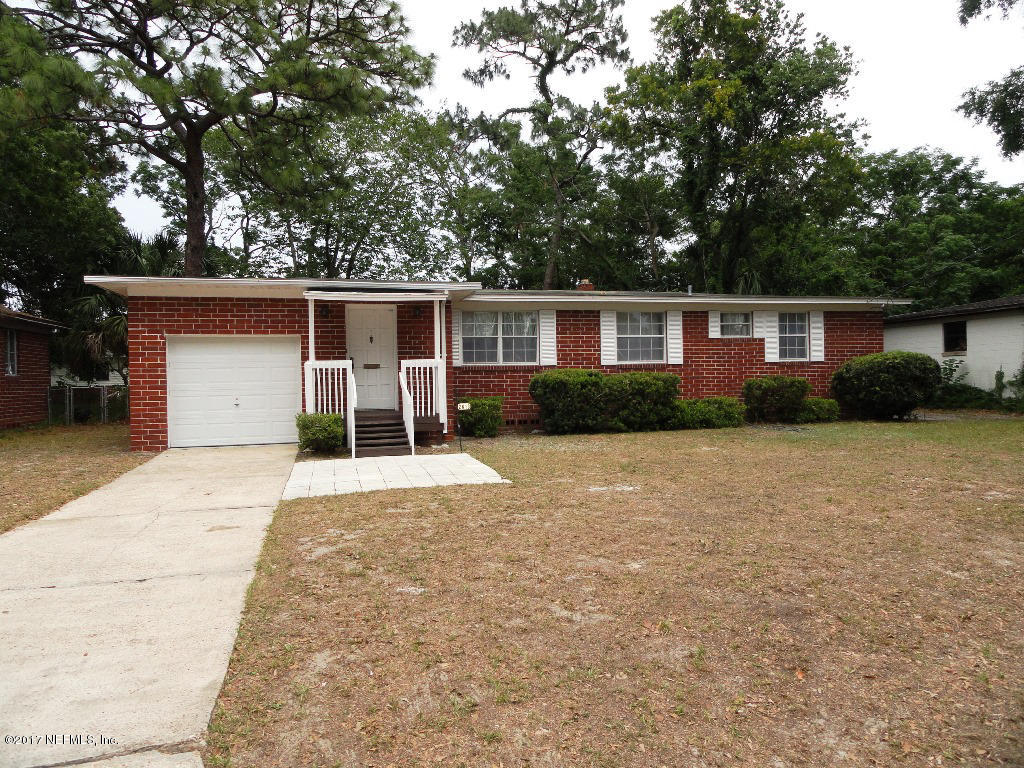 2613 OAK SUMMIT DR, Jacksonville, FL 32211