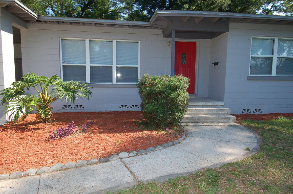 8562 SANTALIA AVE, Jacksonville, FL 32211