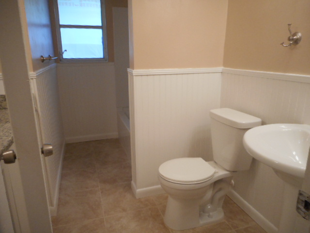 2043 Almira St., Jacksonville, FL 32211