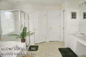 3853 LIONHEART DR, Jacksonville, FL 32216