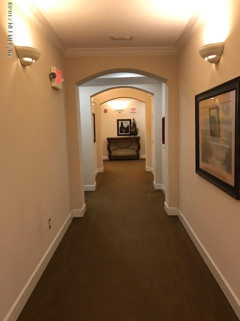 4480 DEERWOOD LAKE PKWY, Jacksonville, FL 32216