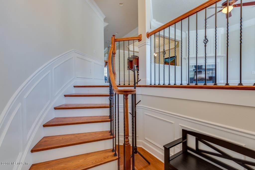 4242 STUDIO PARK AVE, Jacksonville, FL 32216