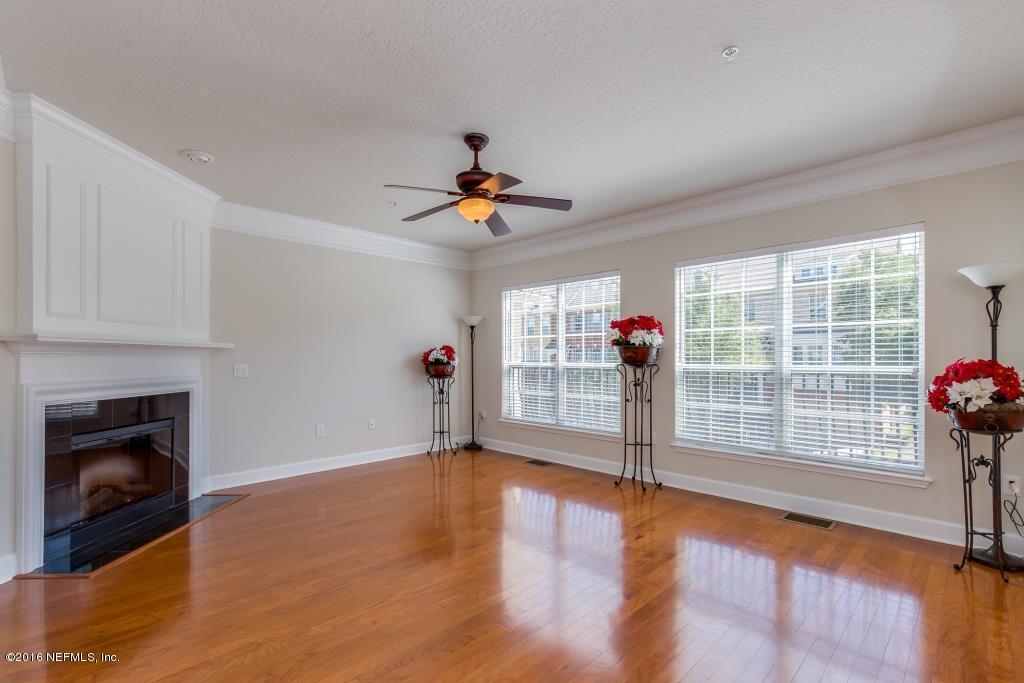 4242 STUDIO PARK AVE, Jacksonville, FL 32216