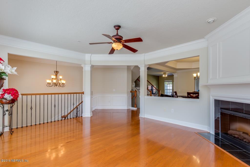 4242 STUDIO PARK AVE, Jacksonville, FL 32216