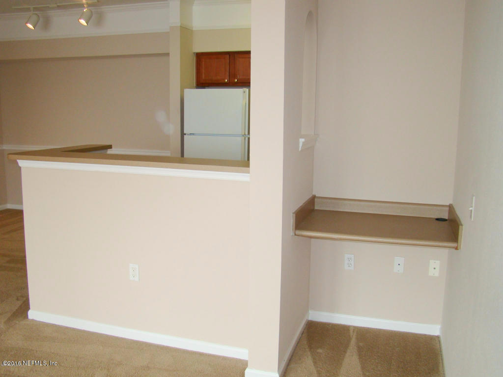 8550 TOUCHTON RD, Jacksonville, FL 32216