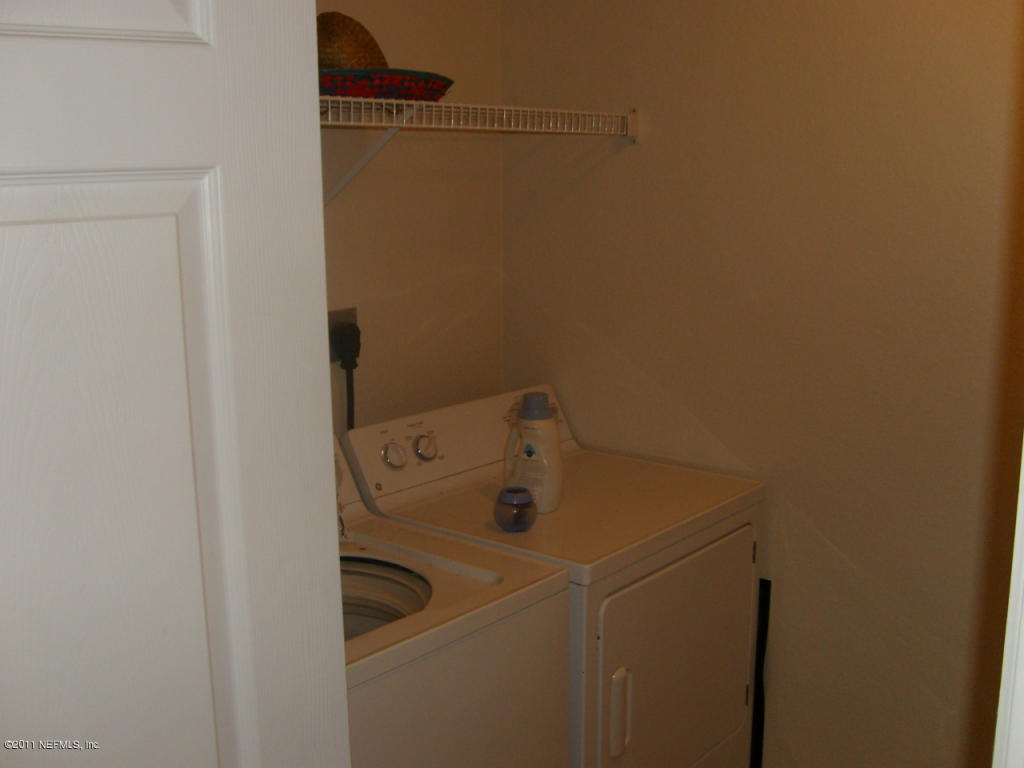 8550 TOUCHTON RD, Jacksonville, FL 32216