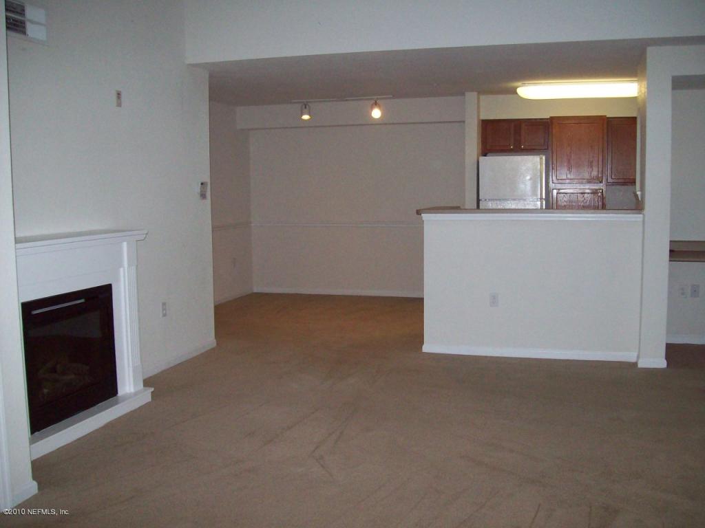 8550 TOUCHTON RD, Jacksonville, FL 32216