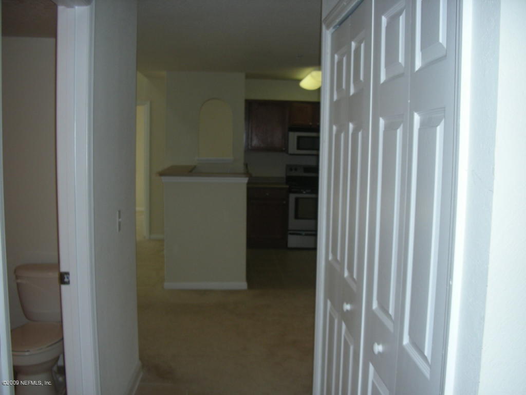 8550 TOUCHTON RD, Jacksonville, FL 32216
