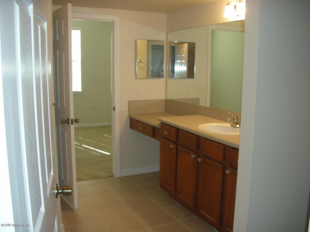 8550 TOUCHTON RD, Jacksonville, FL 32216