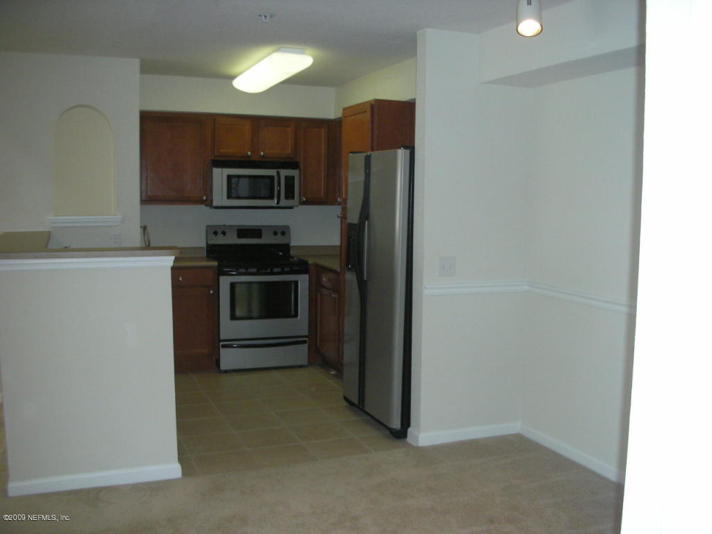 8550 TOUCHTON RD, Jacksonville, FL 32216