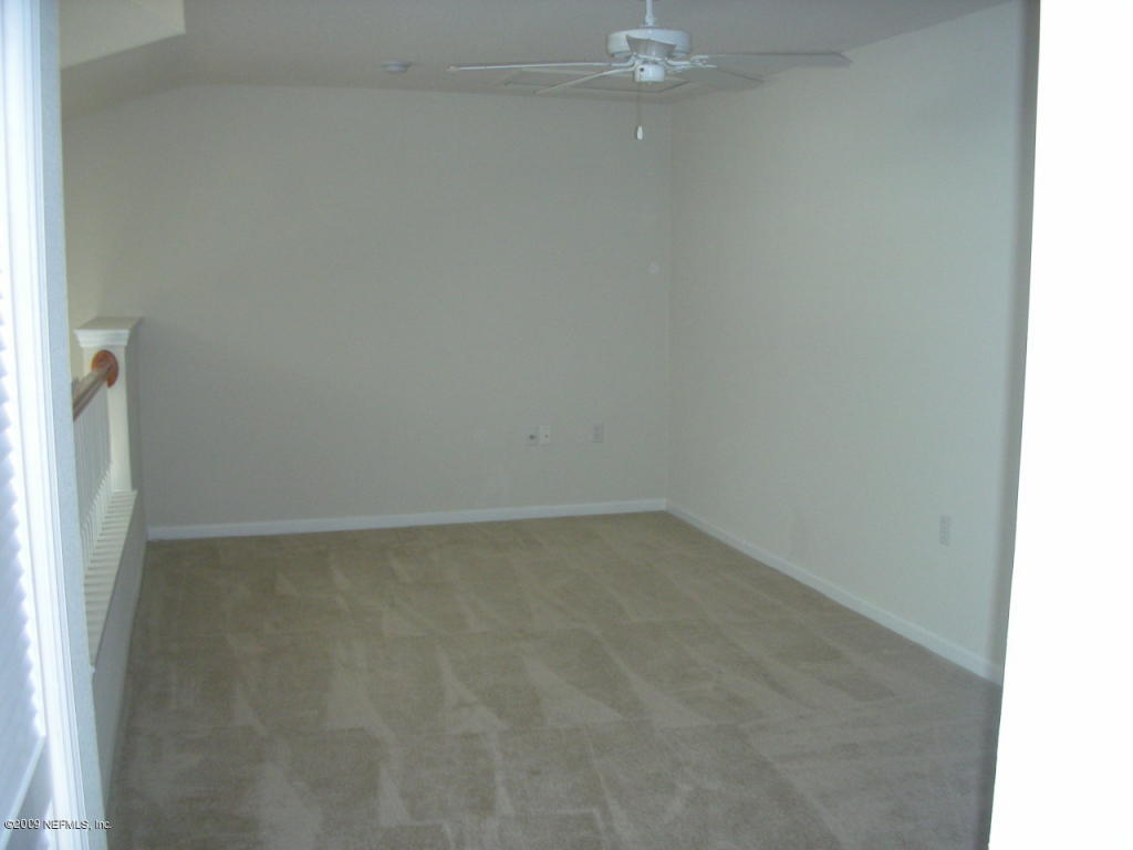 8550 TOUCHTON RD, Jacksonville, FL 32216