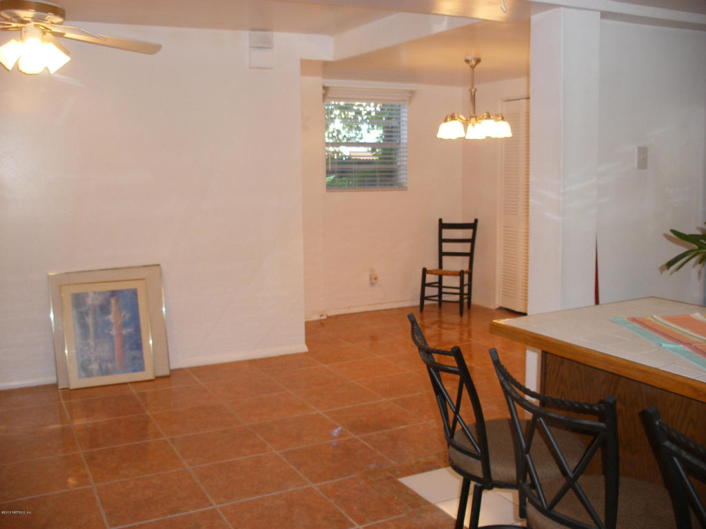 6348 BARNES RD South, Jacksonville, FL 32216