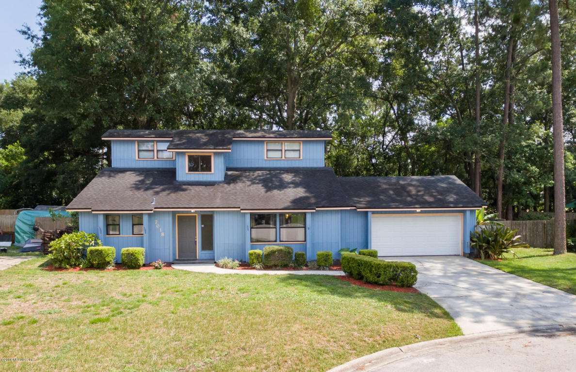 7018 HOLIDAY HILL CT, Jacksonville, FL 32216
