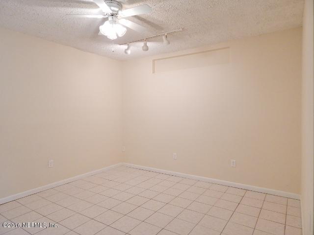 4303 SAN MARTARRO DR North, Jacksonville, FL 32217