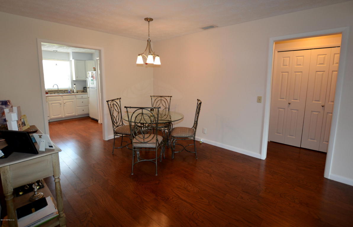 4915 BAYMEADOWS RD, Jacksonville, FL 32217