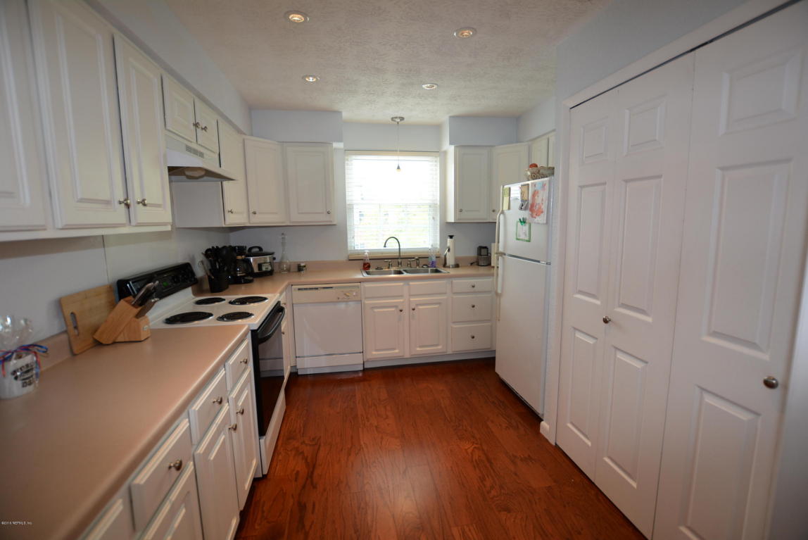 4915 BAYMEADOWS RD, Jacksonville, FL 32217