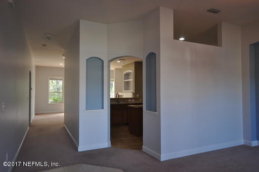 15875 CANOE CREEK DR, Jacksonville, FL 32218
