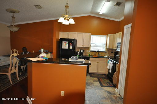 1417 KINGFISHER LN North, Jacksonville, FL 32218