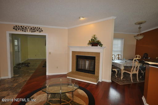 1417 KINGFISHER LN North, Jacksonville, FL 32218