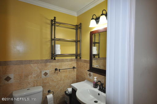 1417 KINGFISHER LN North, Jacksonville, FL 32218