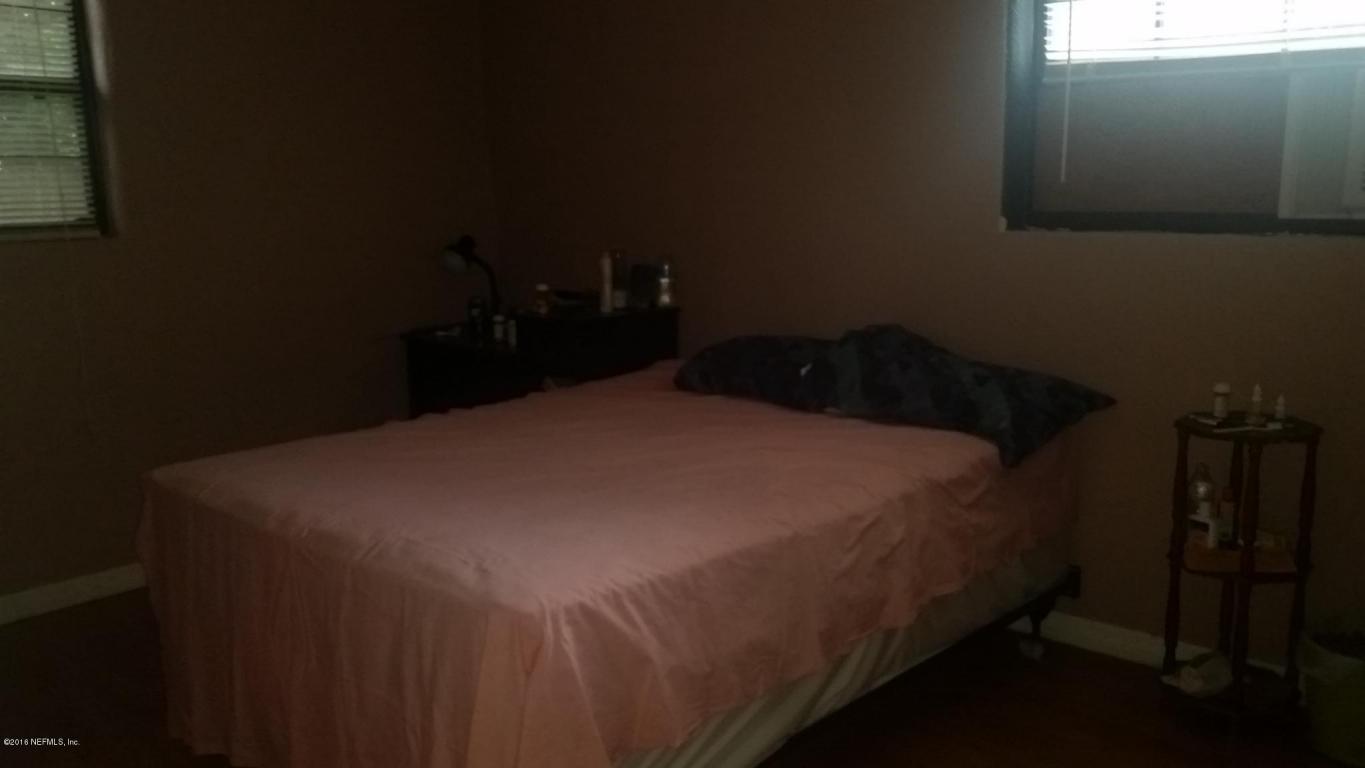 10621 HAVERFORD RD, Jacksonville, FL 32218