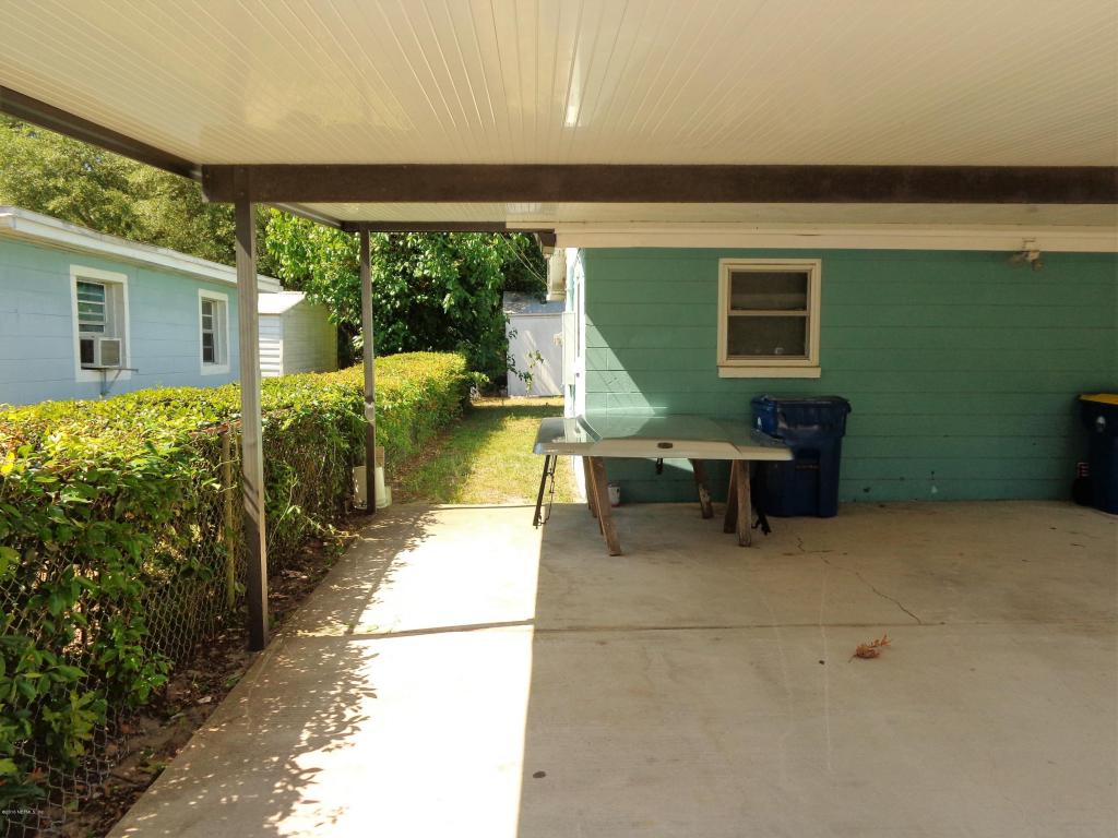 2859 CARLEON RD, Jacksonville, FL 32218