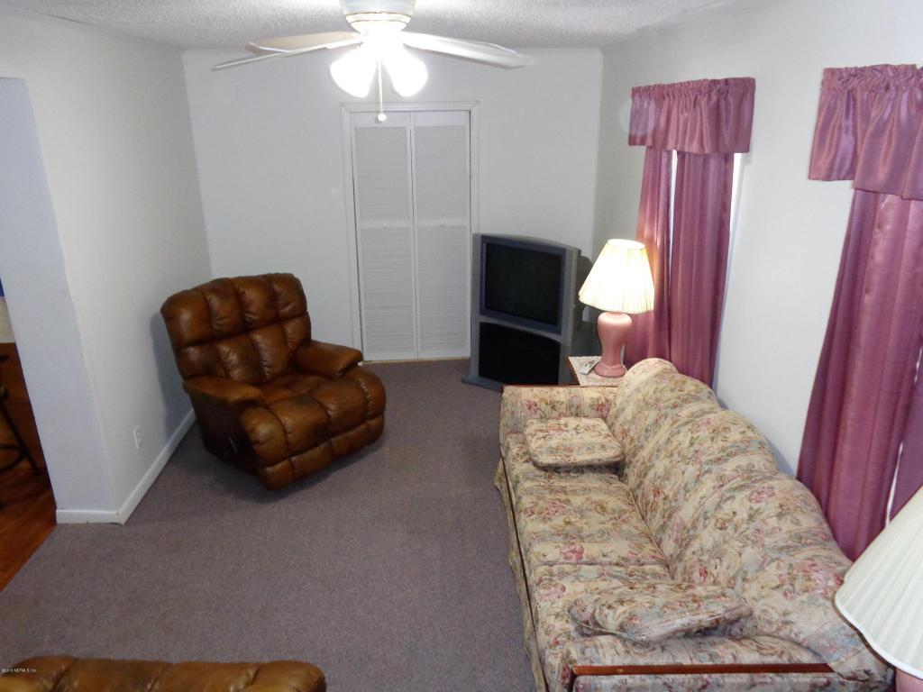 2859 CARLEON RD, Jacksonville, FL 32218