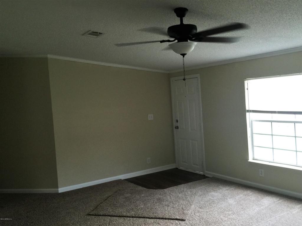 7839 FOX TAIL LN, Jacksonville, FL 32219