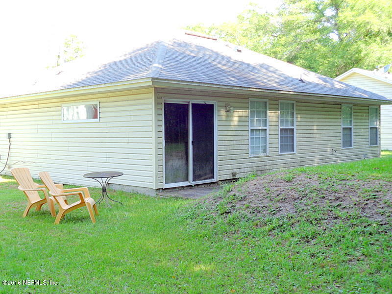 353 CHAFFEE RD North, Jacksonville, FL 32220