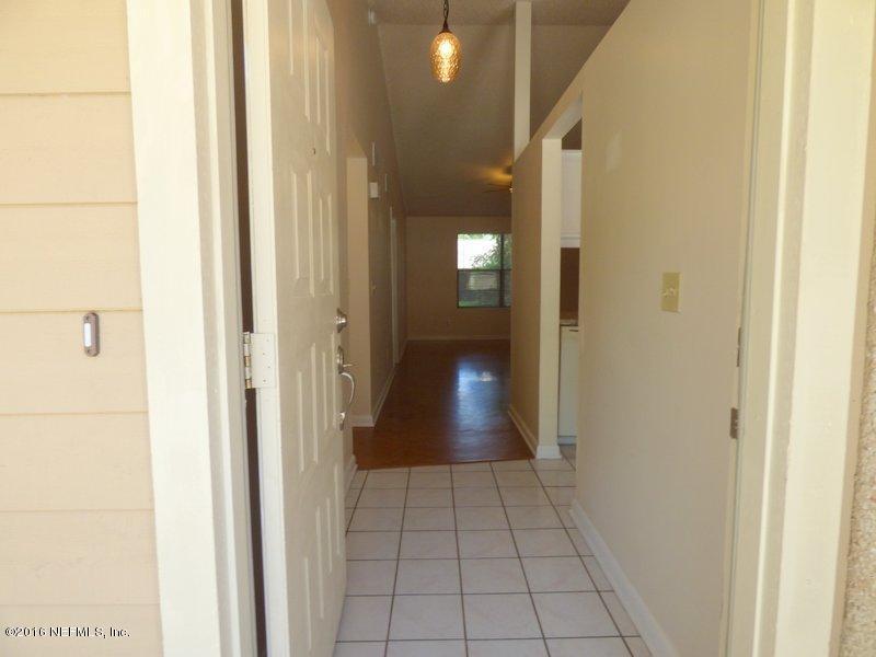 3392 EXCALIBUR WAY, Jacksonville, FL 32223