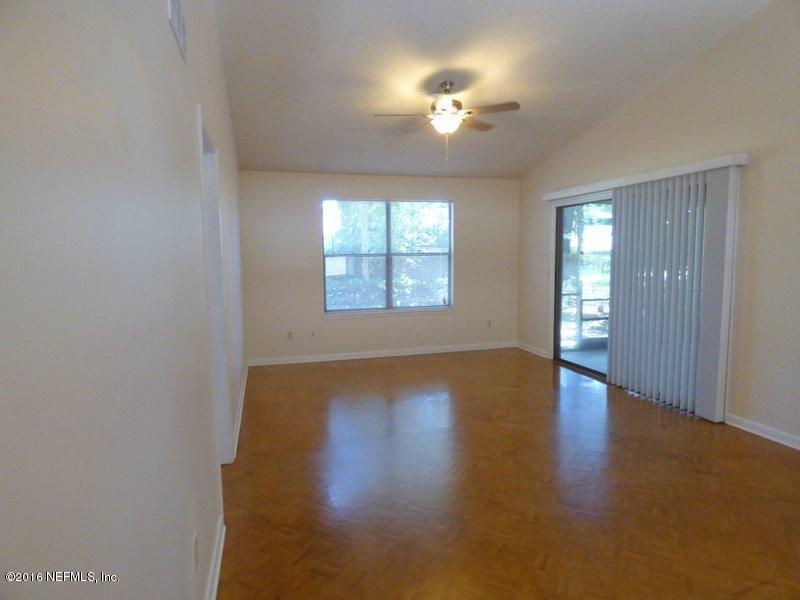 3392 EXCALIBUR WAY, Jacksonville, FL 32223