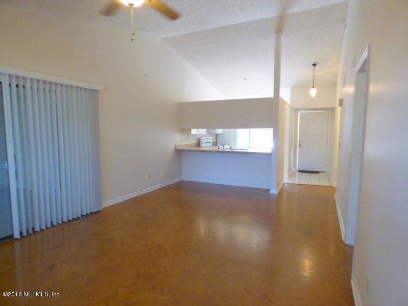 3392 EXCALIBUR WAY, Jacksonville, FL 32223