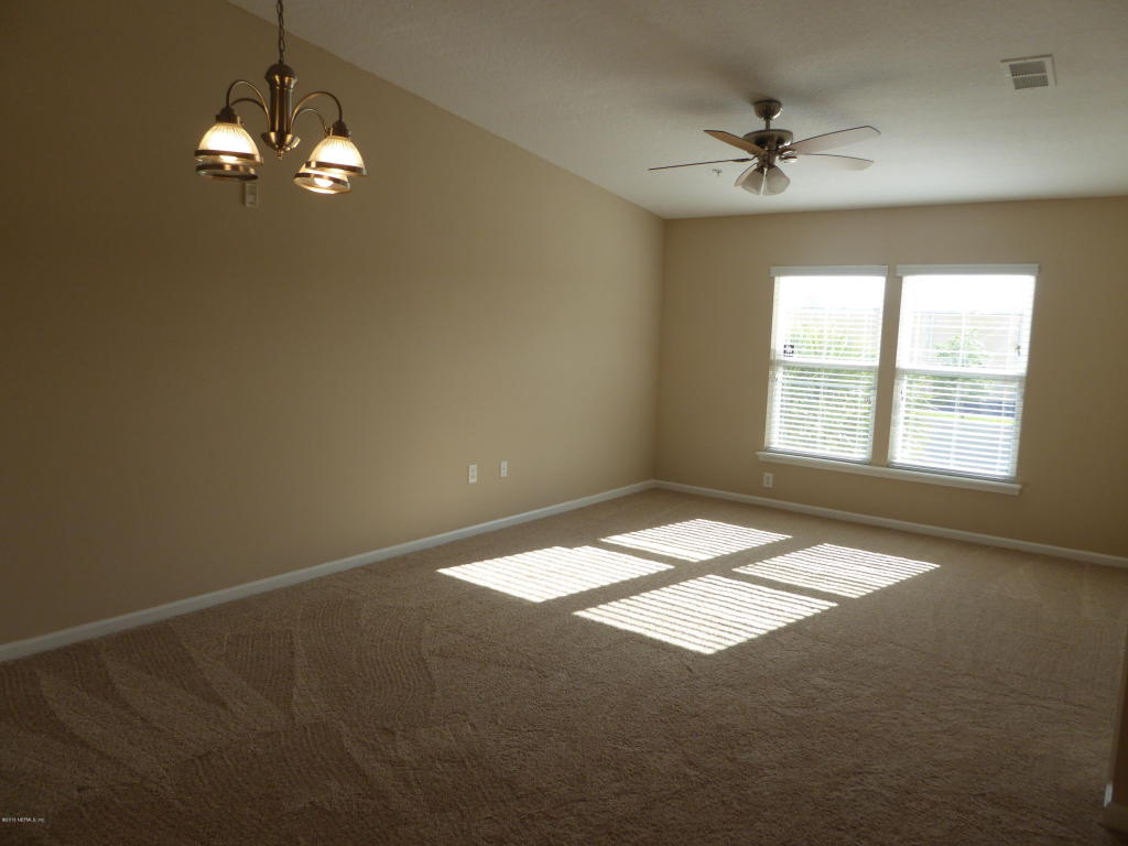3303 TAPERED BILL DR, Jacksonville, FL 32224