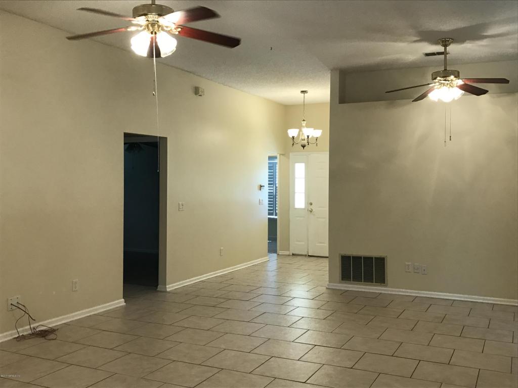 12559 FALLOHIDE LN, Jacksonville, FL 32225