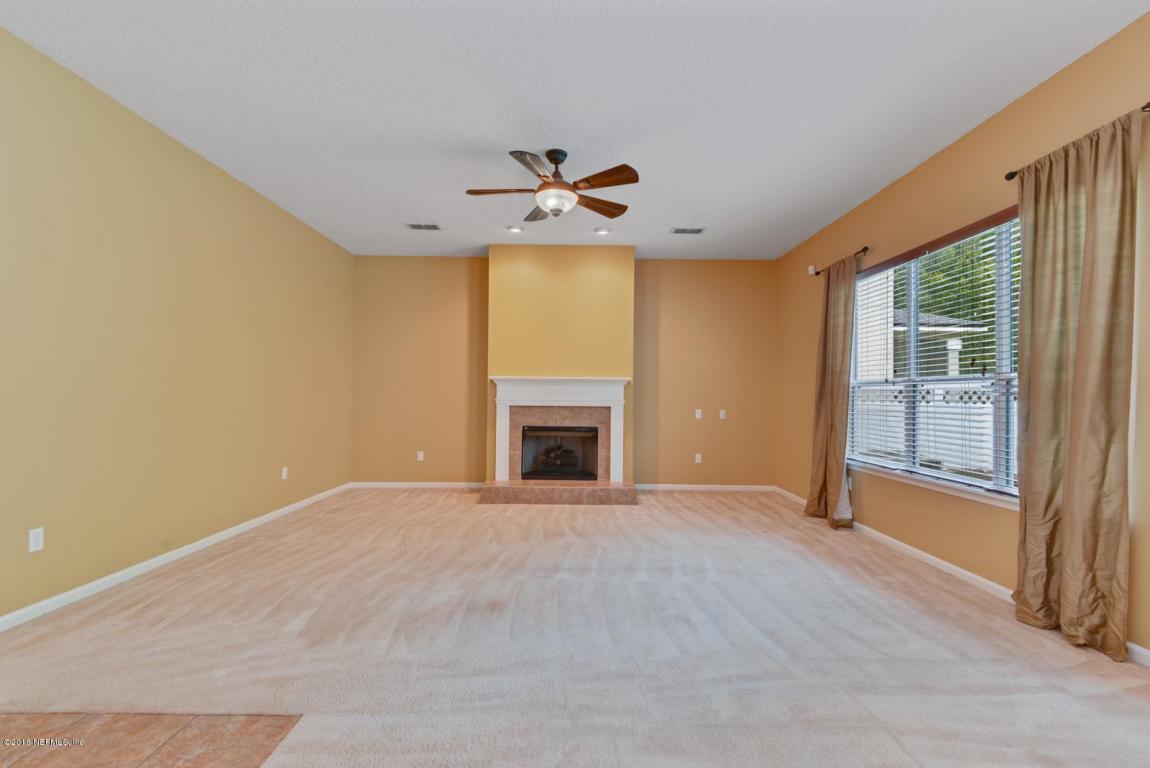 559 ROSERUSH LN, Jacksonville, FL 32225