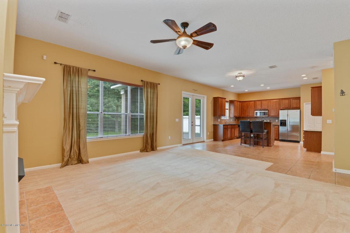559 ROSERUSH LN, Jacksonville, FL 32225