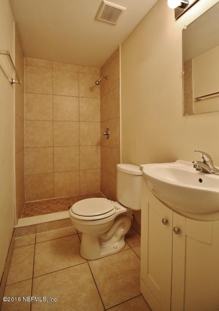 565 BROOKVIEW DR North, Jacksonville, FL 32225