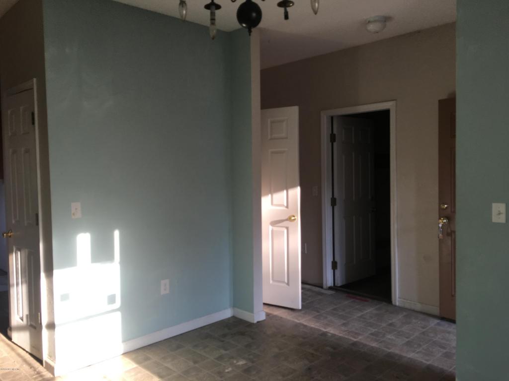 2960 PILAR LN, Jacksonville, FL 32225