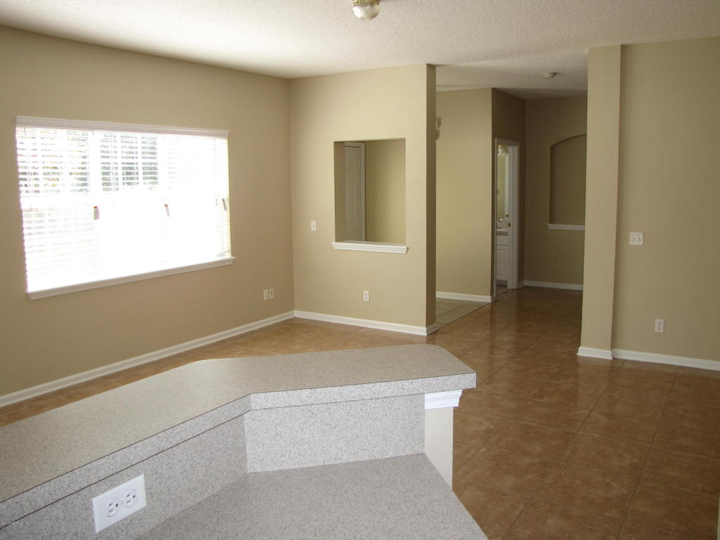1727 West FOREST LAKE CIR #2, Jacksonville, FL 32225