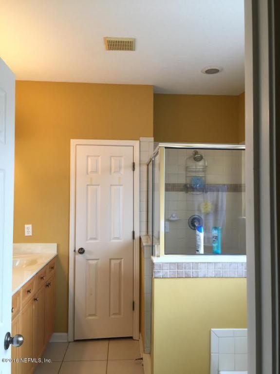 86 W 10th St, Atlantic Beach, United States 32233
