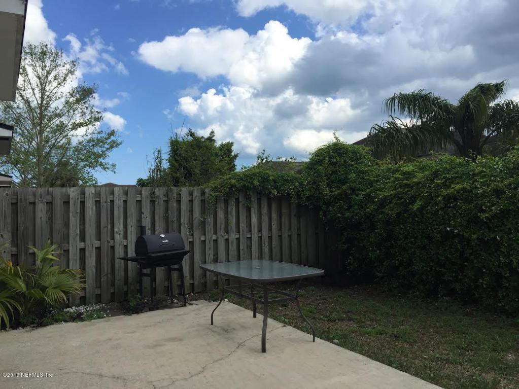 86 W 10th St, Atlantic Beach, United States 32233