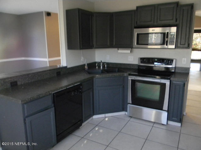 8643 S Bandera Cir, Jacksonville, FL 32244