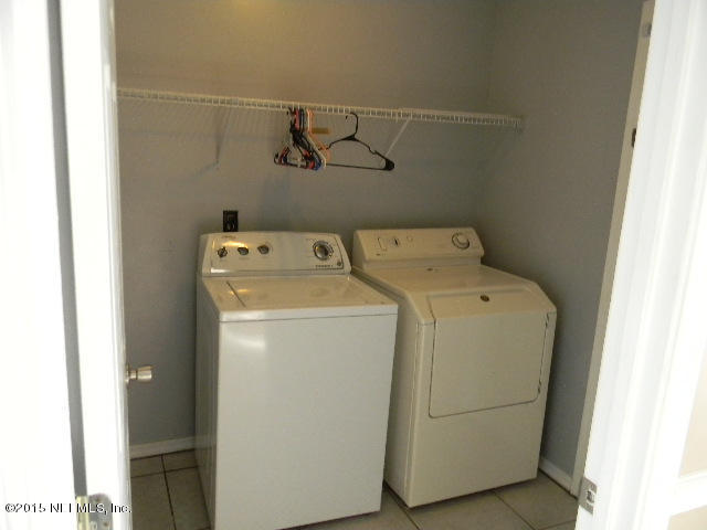 8643 S Bandera Cir, Jacksonville, FL 32244