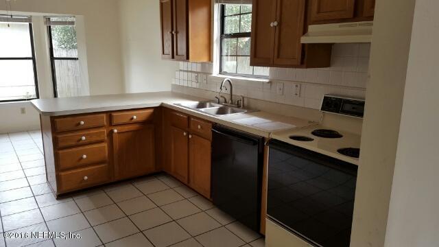 7799Pikes Peak Dr, Jacksonville, FL 32244