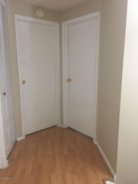 7110 PRESTWICK CIR South, Jacksonville, FL 32244