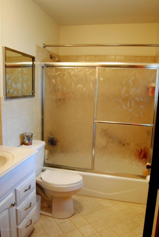 7472 GREENWAY DR, Jacksonville, FL 32244