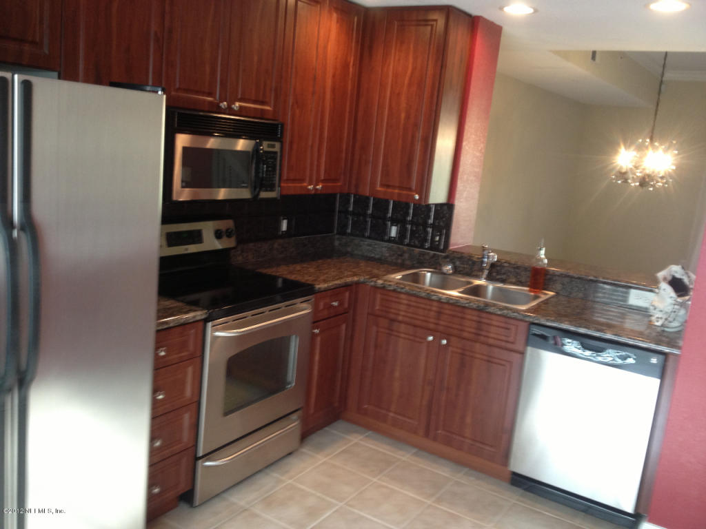 9745 TOUCHTON RD, Jacksonville, FL 32246