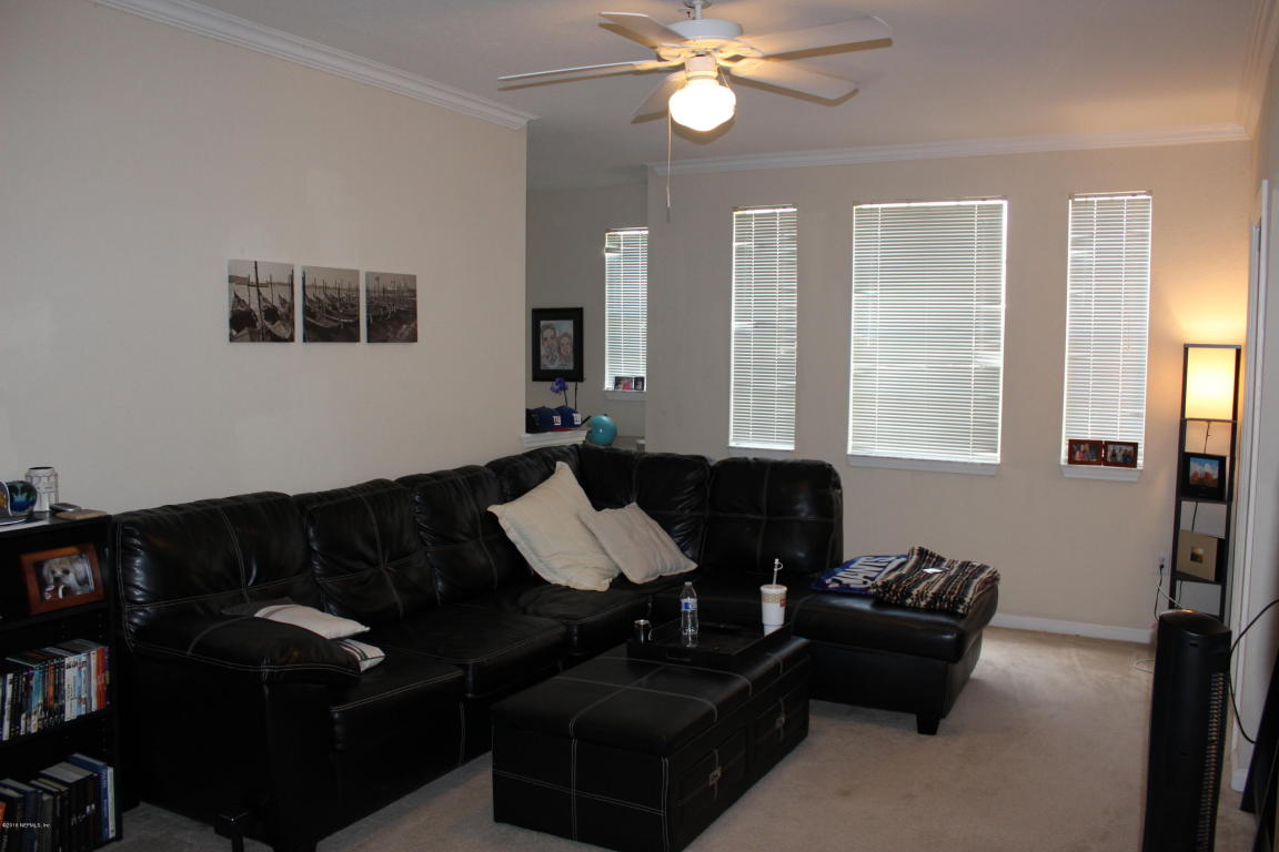 10075 GATE PKWY North, Jacksonville, FL 32246